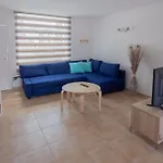 Alíseos Apartmán *